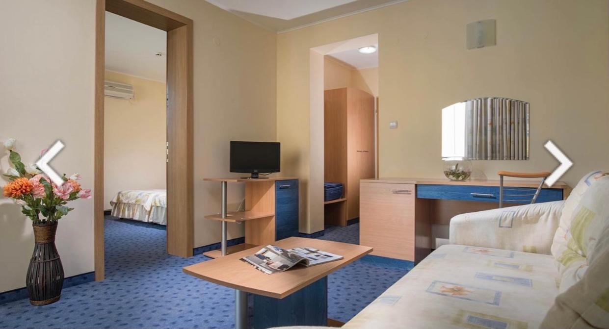 Hotel Riviera Ράβντα Εξωτερικό φωτογραφία
