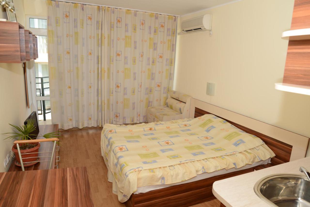 Hotel Riviera Ράβντα Εξωτερικό φωτογραφία